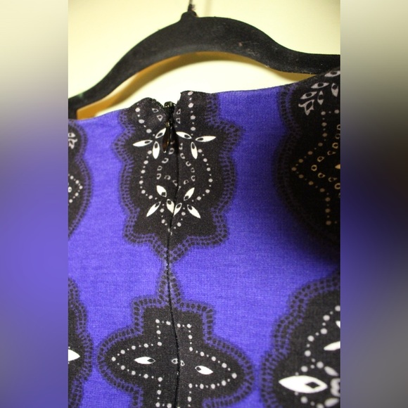 Adrianna Papell Women's Jewel Printed 3/4 Sleeve Fitted Blue Black Dress Size 4 - Picture 10 of 10